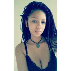 Meet your Posher, Isabel